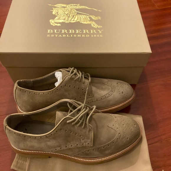 NIB Burberry Suede Wingtip Brogues Tan Suede Brogues 41 Made in Italy - Picture 8 of 8